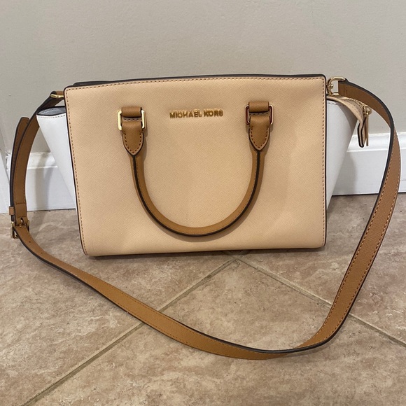 MICHAEL Michael Kors Handbags - Michael Kors bag